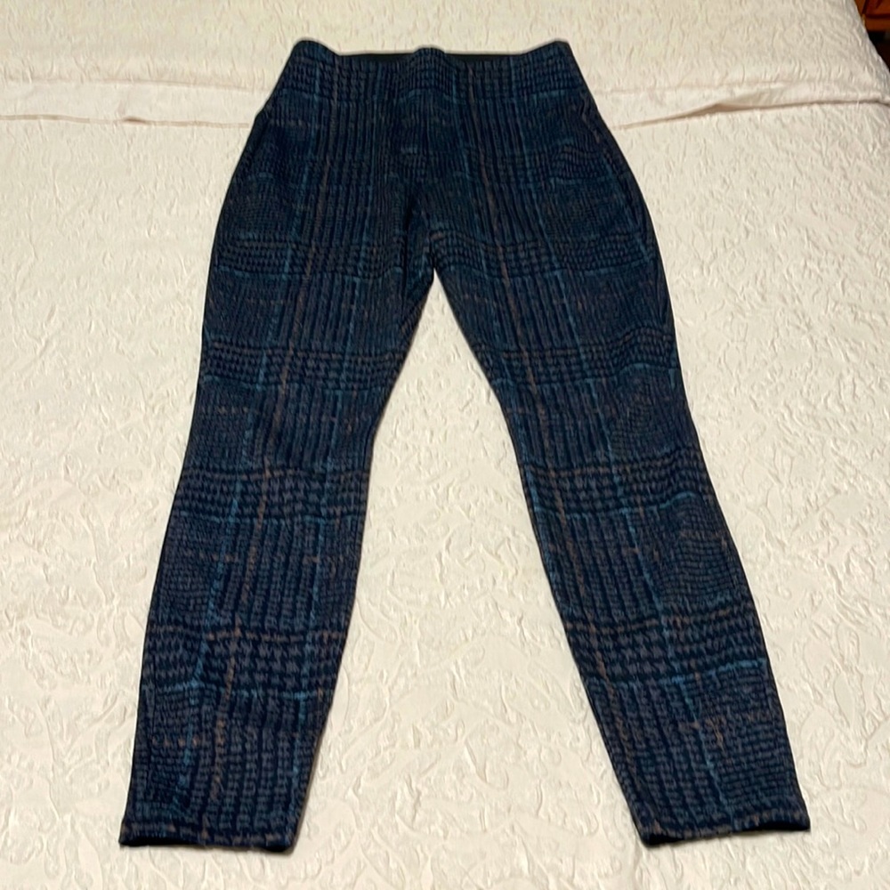 Maurices Houndstooth Pull On slimming Ponte Legging